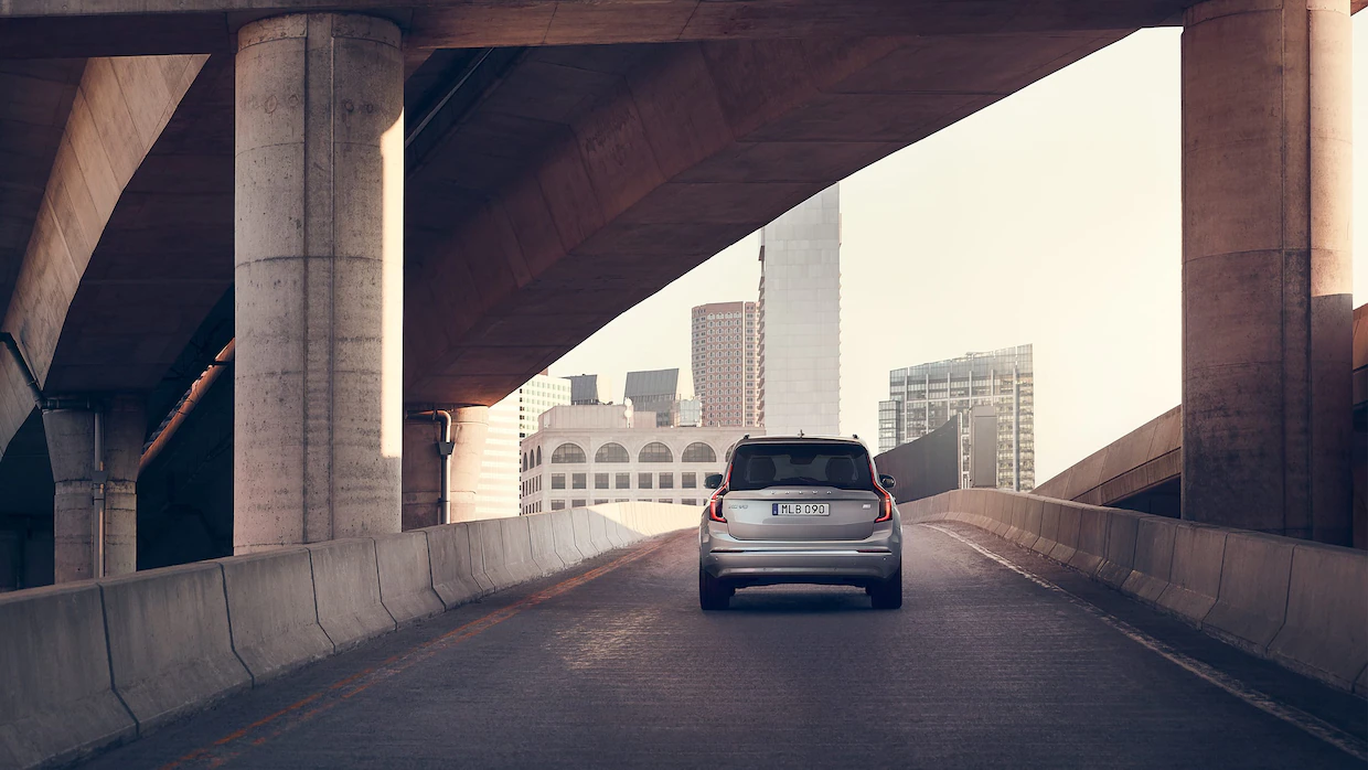 Xc90 recharge gallery 10 16x9